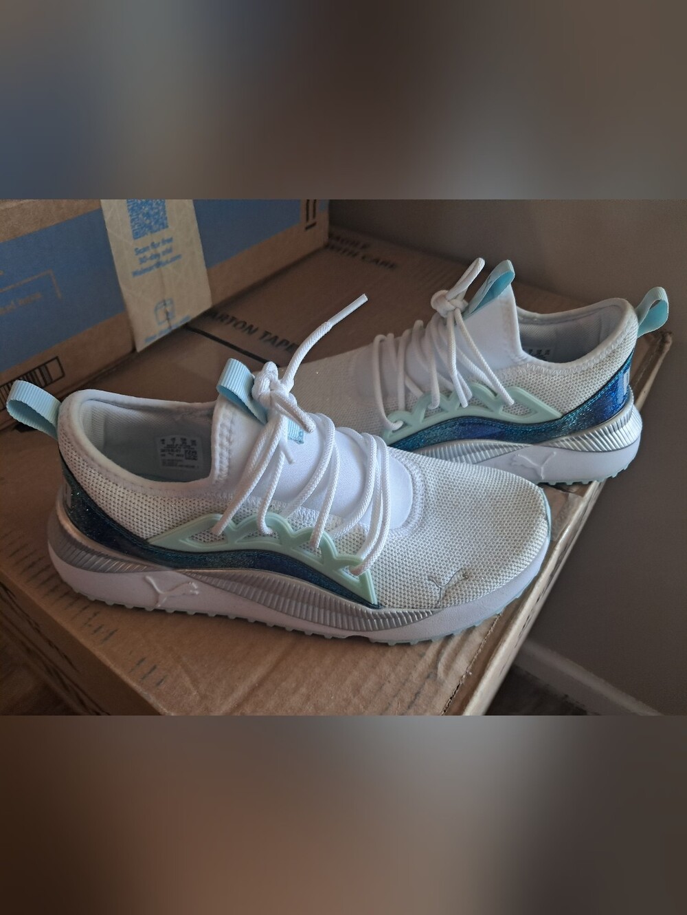 Puma White Athletic Sneakers with Teal Accents